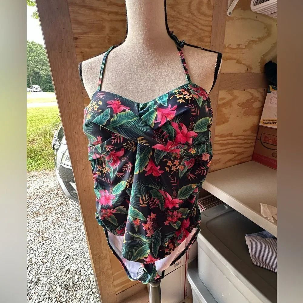 NWT Simply Fit Swim Suit